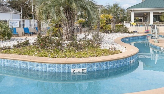 Glaring Harbour Lights, 2 Bedroom Villa