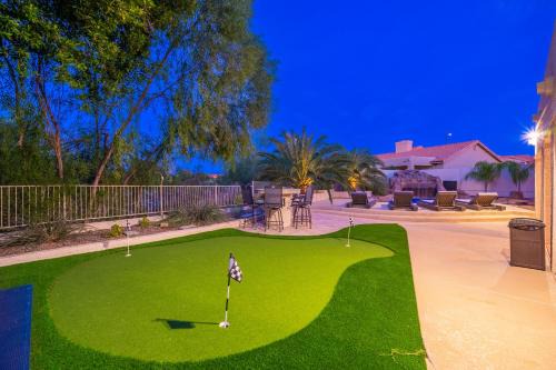 Golf CourseHeated PoolGame RoomPutting Green