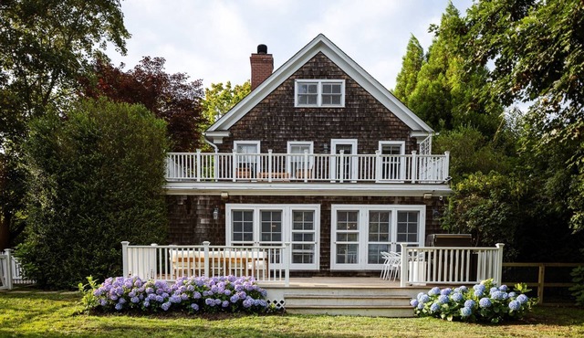 Gorgeously Renovated SH Village 5 bd w/Large Pool