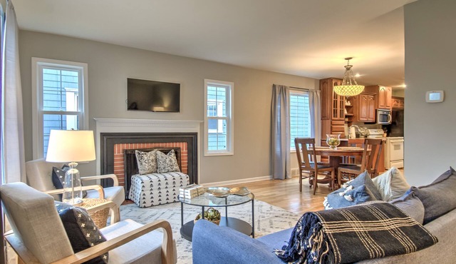 Great location to MSU! Charming 3 bedroom, 2.5 bathroom house.