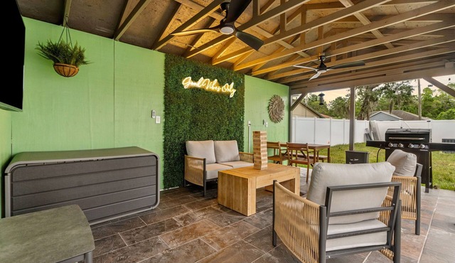 Green Modern Hideout Pool Sleeps 12