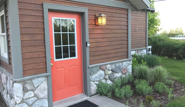 Harbor cozy cottage, Walk to Lake Superior, Cruise boats, Ice Cream, Pubs &More!
