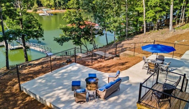Haven on Smith Lake Charming 3-bedroom house with WiFi, AC on Smith Lake