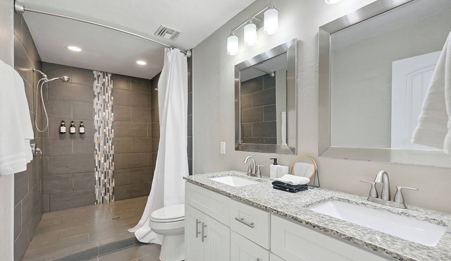 High Speed Internet, Smart Monitor, Double Shower