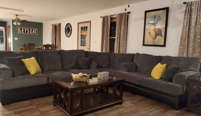 Hilltop Retreat 2: Spacious, pond-front home for 12 near wine trail!
