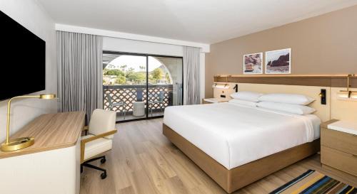 Hilton Phoenix Resort at the Peak
