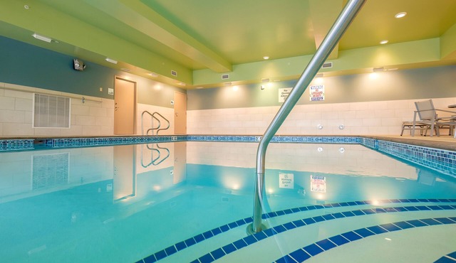 Holiday Inn Express & Suites Eagan - Minneapolis Area by IHG