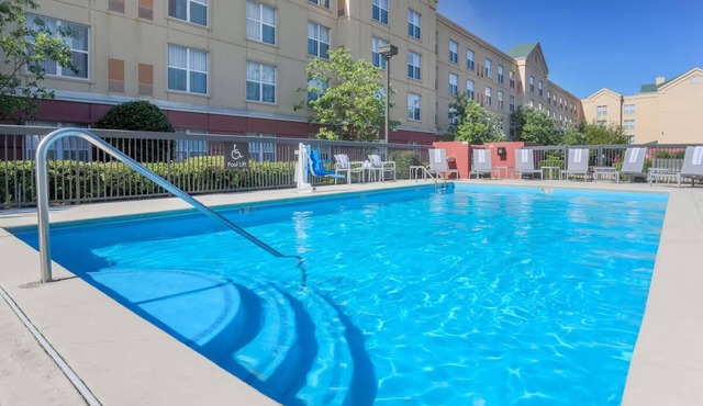 Homewood Suites : 1BR w/Breakfast, Pool&Gym