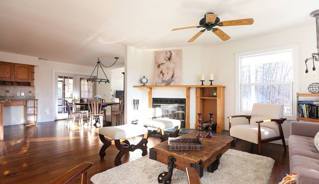 Hudson Valley Retreat With Heated Pool & Jacuzzi
