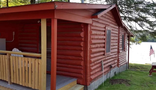 Idyllic Log Cabin Steps from Somo Lake near Tomahawk, Wisconsin