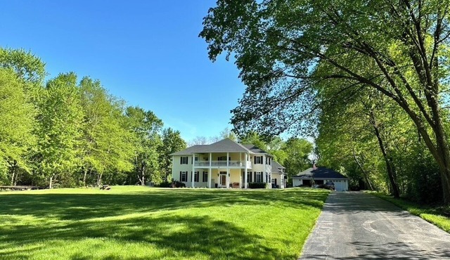 Indiana Dunes Getaway on 2 acres! Truly unique 4 Bedroom, 4 Bath home!
