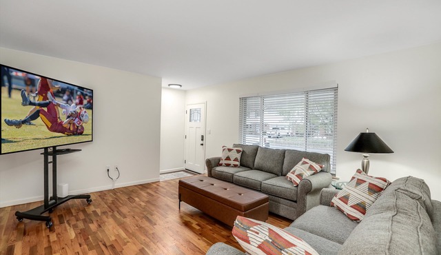 Insurance & ALE Friendly 3BR Plymouth Home Pets Welcome
