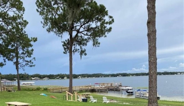 Lake Front Get Away - 10 minutes from The Villages