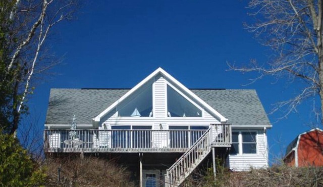 Lake Huron Beach Front 3 bdrm, 3 bath home - Harbor Beach/Forestville