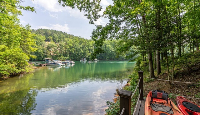 Lake Keowee Retreat Swim Deck Boat Slip Sleeps 12 Pet Friendly