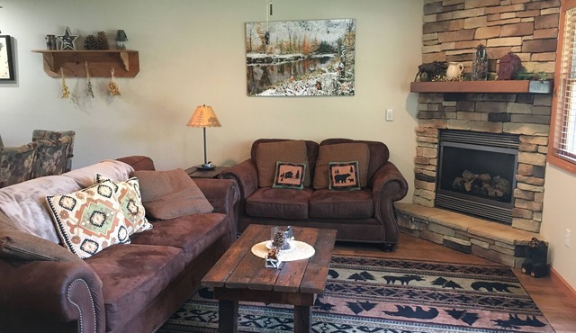 Lake Placid Townhouse, Short Walk to Main Street