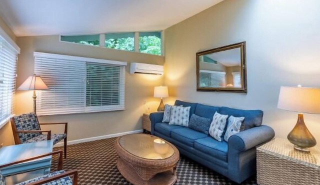 Lake views King bedroom with queen sofa sleeper