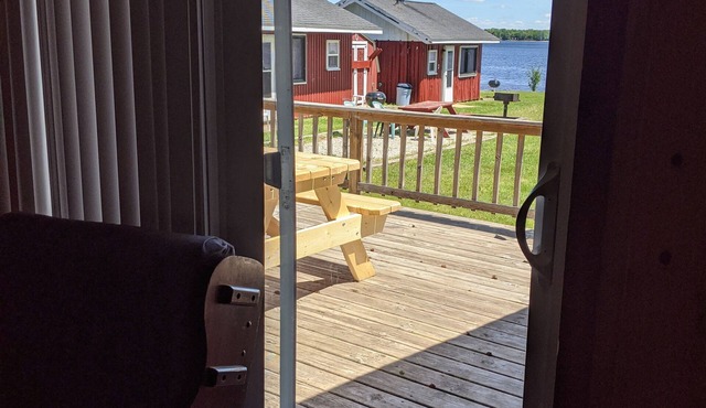 Lakefront Cabin Rental Resort- Fish, Sightseeing & Ride Trails