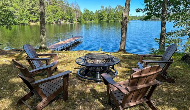 Lakefront Stay w/ATV Trail Access -Trailer Parking
