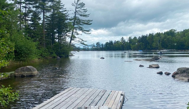 Loon Landing - Rustic cabin on Mooselookmeguntic Lake. Very Private!
