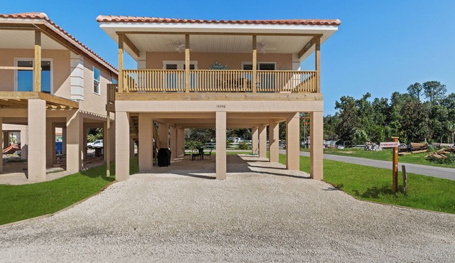 Lovely and spacious brand new - July 2024 - 2 BR, 2 BA villa on stilts