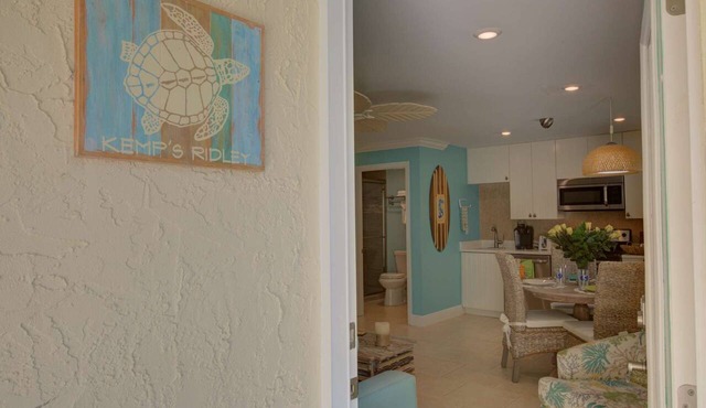 LuLu Kemp Ridley | Heated Pool | BBQ | 4 Min Walk to Beach | Near Shops | Downstairs