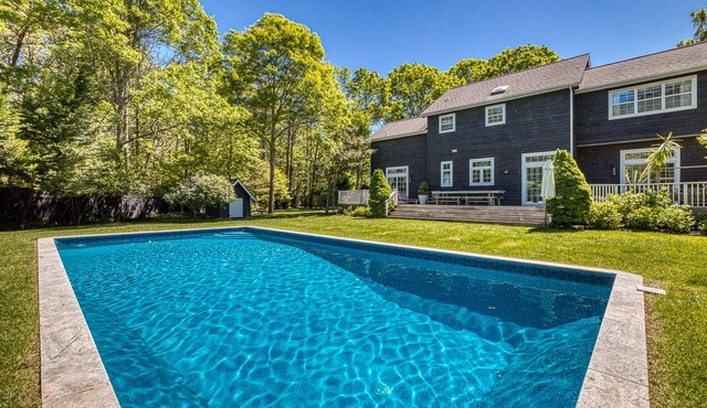 Lux Family Home Just 1mi to East Hampton Village + Beach w/Pool, Cinema + Bikes