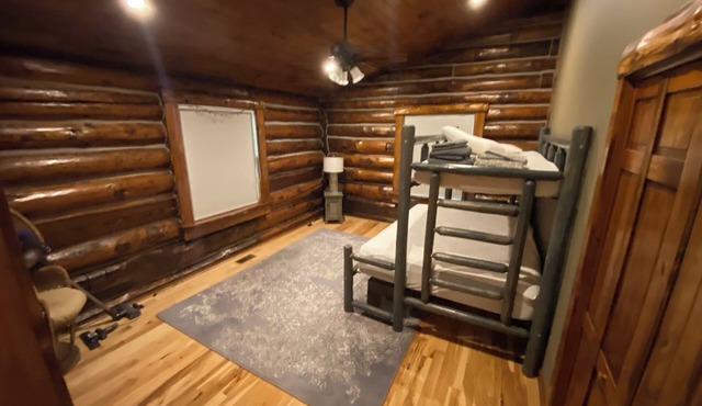 Luxe Logs - your perfect Adirondack Getaway!