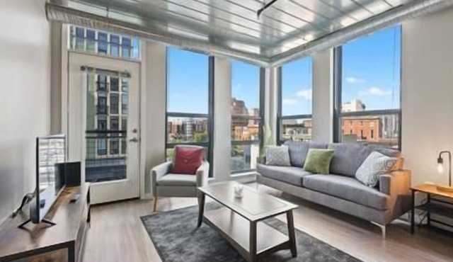 Luxurious 2 Bedroom Condo Heart of Ann Arbor with Unmatched Amenities 431