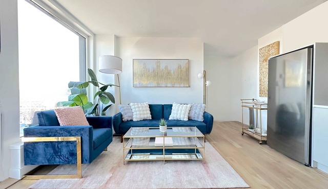 Luxury 1 Bed - Private Terrace - Rooftop - In Unit Laundry - Prime Williamsburg