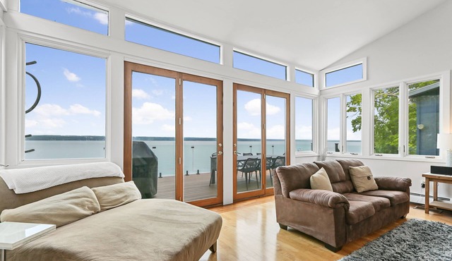 Luxury Cayuga Lakefront/Dock, Views, Wine Trail
