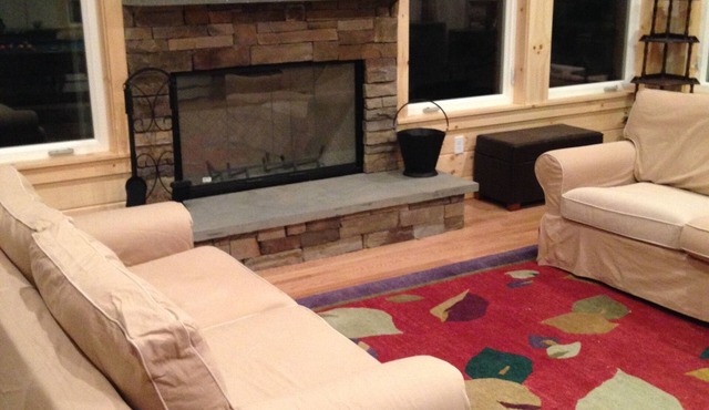 Luxury Fox Hollow Estate Home on Laurel Lake - Dream Location, Hot Tub, Kayaks+