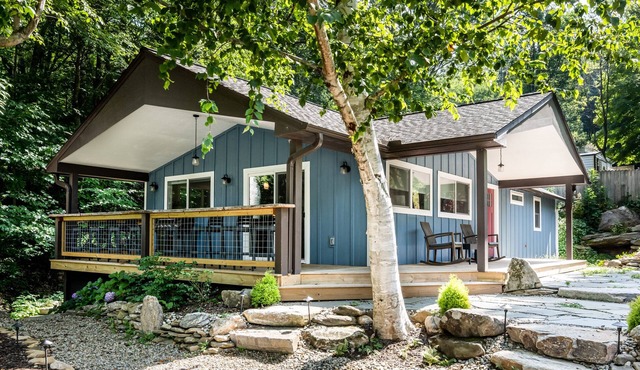 Magical Mountain Retreat on Blackberry Falls!