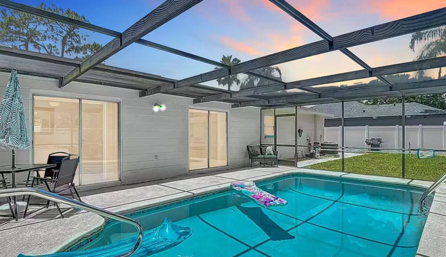 Manatee pool home