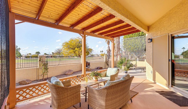 Mesa Golf Course Home Near Spring Training & River