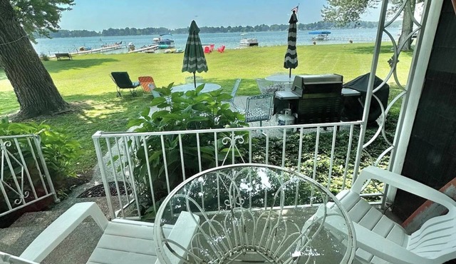 Mid Century Hutchins Lake Retreat - Fam-Friendly!
