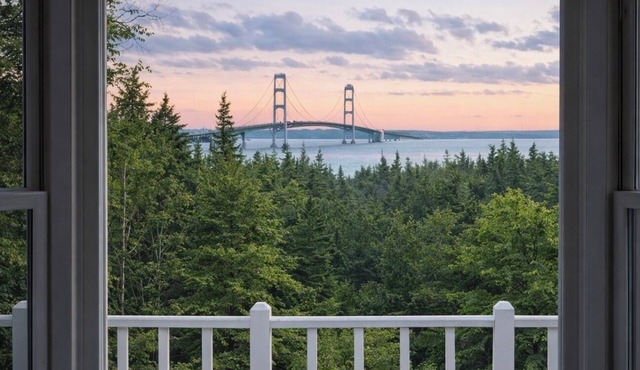 Mighty Mac Cape Cottage Spectacular Bridge Views