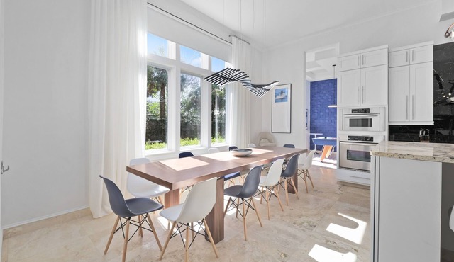 Modern Beach Estate | Resort Pool & Games Rooms