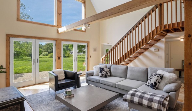 Modern Dairy Barn with Ample Natural Light and 2 Living Rooms! in Sheffield