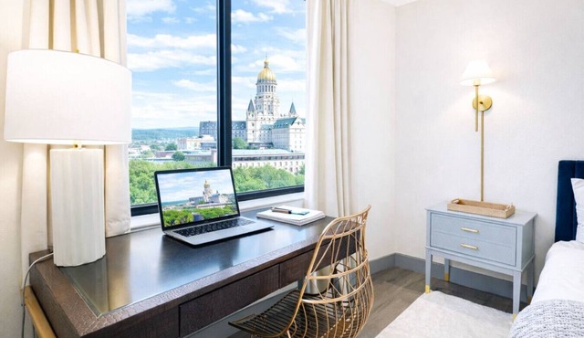 Modern Downtown Hartford Condo + Gym |XL Center