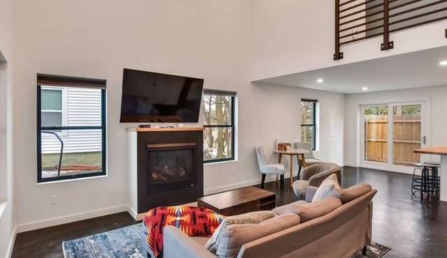 Modern Loft Apartment