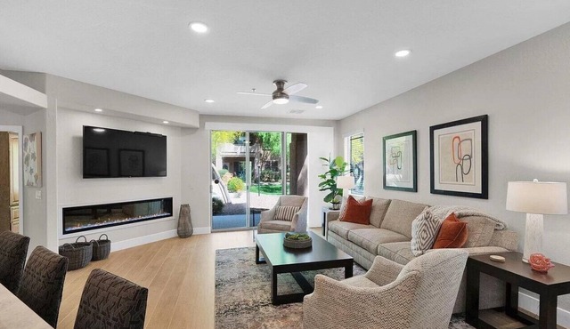 Modern Luxury Resort Style 3 BR Condo in Scottsdale - Newly Renovated