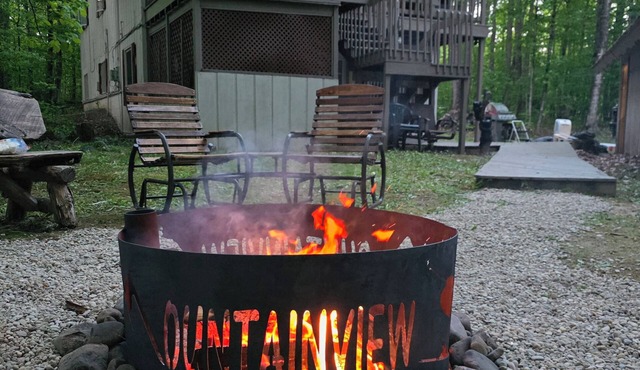 Mountain View Lodge - Lower - 3 Bedroom Duplex with Hot Tub in Ski Brule Village