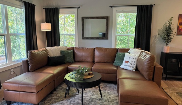 New Charming 2-bedroom house in enjoyable New Haven, 6 Miles from Bardstown!
