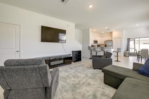 Newly Built Townhome 8 Mi to Manatee Viewing Ctr!