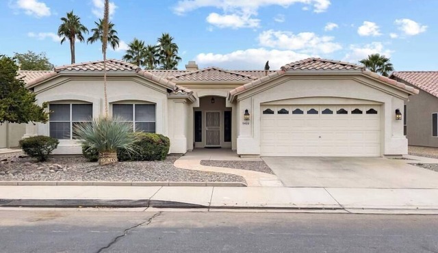 Nice! 5 Bedroom Single-Story Chandler Home