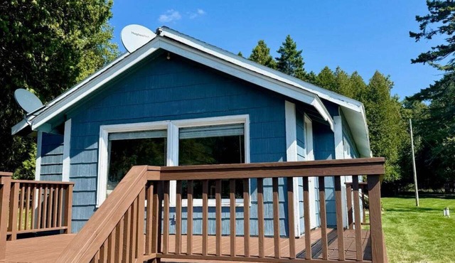 Noc's Landing: Sun-Soaked Days & Starry Nights – Your Summer Escape Awaits!