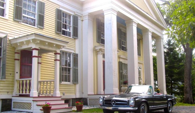 Oakcliff Bed and Breakfast