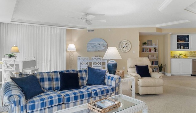 Oceanfront 3 Bdrm Getaway to the Beach Sleeps 6