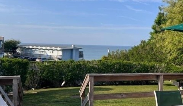 Oceanfront, Private Beach, Outdoor Shower, Indoor Heated Pool, Wifi, Grill